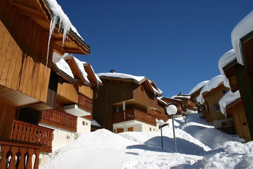 Madame Vacances Les Chalets Des Alpages ลาปลาญ ภายนอก รูปภาพ