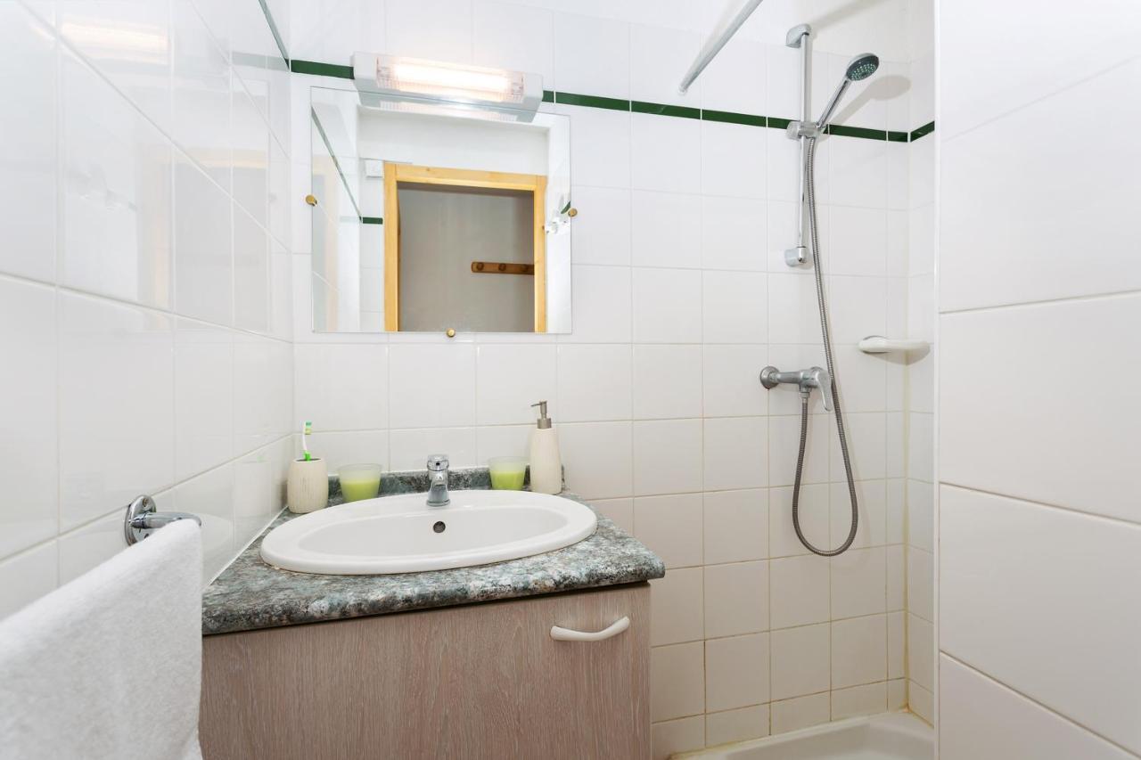 Madame Vacances Les Chalets Des Alpages ลาปลาญ ภายนอก รูปภาพ